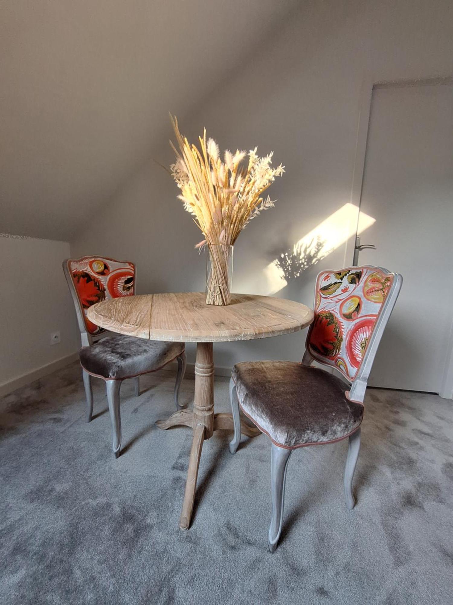 La Chambre Mademoiselle Causeuse Malville Extérieur photo